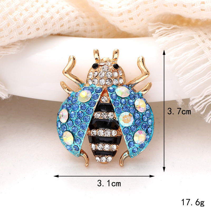 Crystal Ladybug Luxe Clip-On Butto (1 Piece)