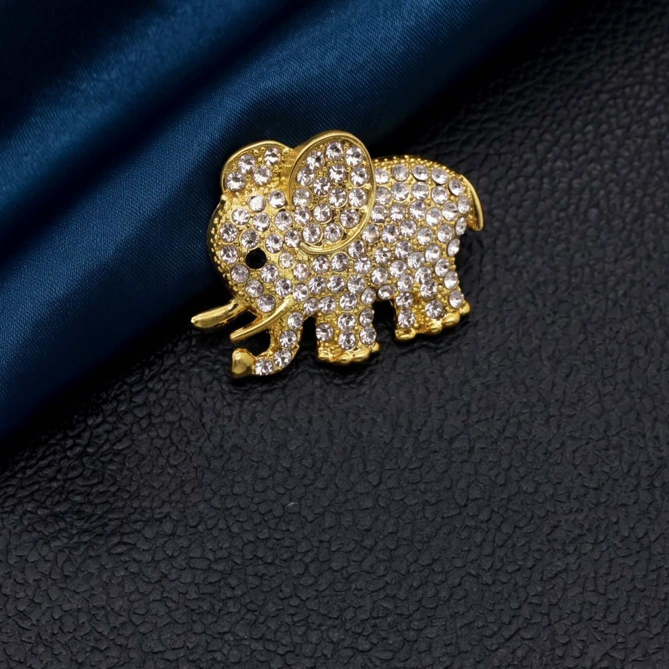 Majestic Crystal Elephant Clip-On Button (1 Piece)