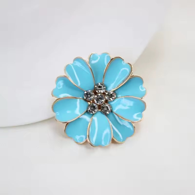 Pearl Enamel Daisy Clip-On Button (1 Piece)