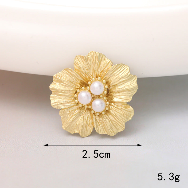 Eline - Pearl Bloom Flower Clip-On Button (1 Piece)