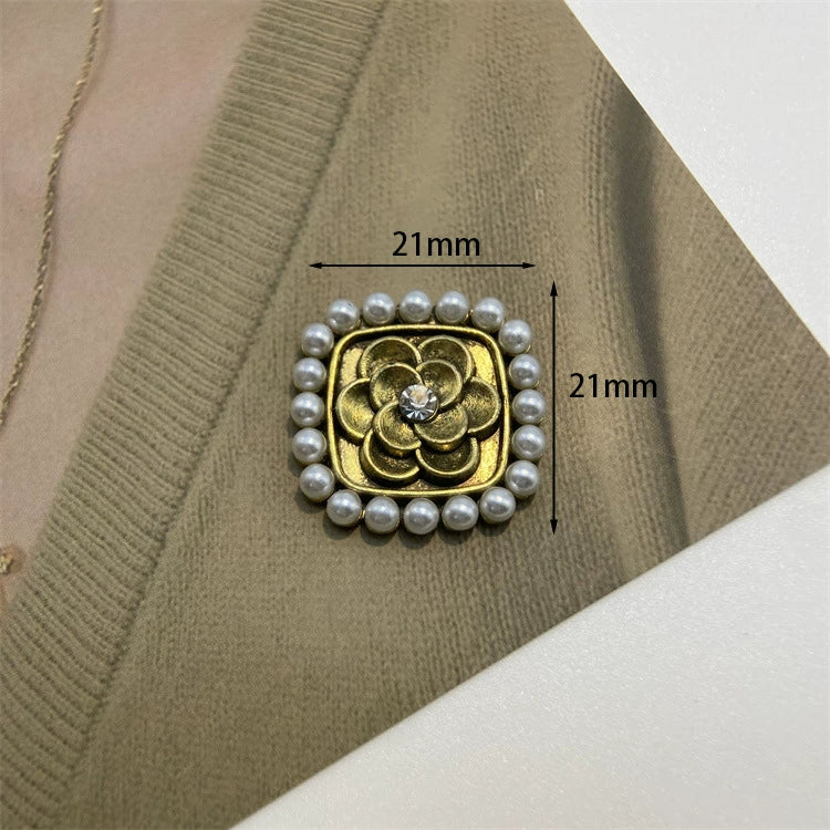 Heritage Pearl Square Floral Clip-On Button (1 Piece)