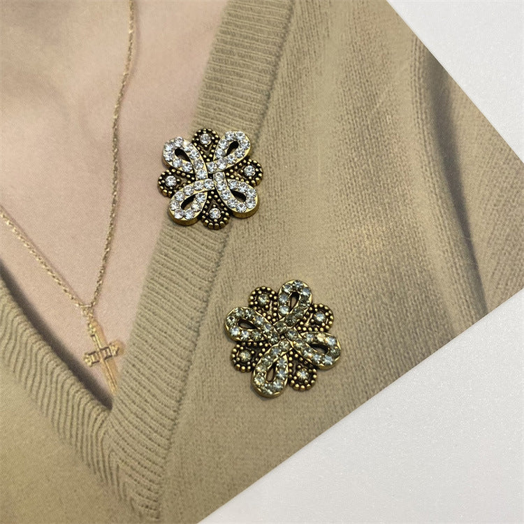 Antique Crystal Fleur Clip-On Button (1 Piece)