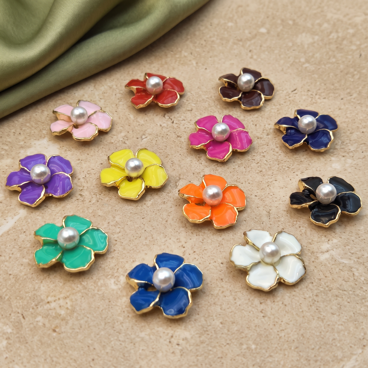 Petite Pearl Blossom Clip-On Button (1 Piece)