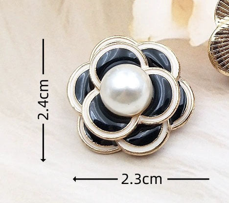 Midnight Pearl Camellia Clip-On Button (1 Piece)