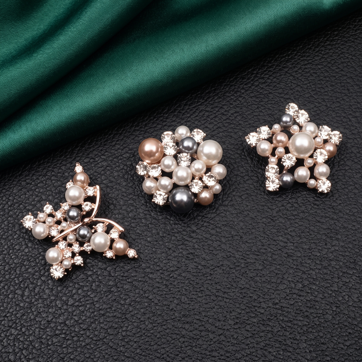 Golden Petal Crystal Bloom Clip-On Button (1 Piece)